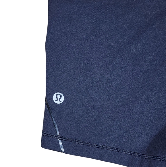 Lululemon Quick Pace Short 2.5" Inseam Womens Size 8 - Picture 6 of 9